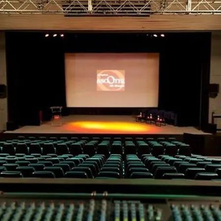 The Originals City, Ascotel, Lille Est Grand Stade 3*