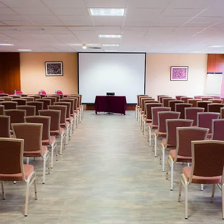 The Originals City, Ascotel, Lille Est Grand Stade 3* Вильнёв-д'Аск