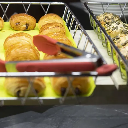 The Originals City, Ascotel, Lille Est Grand Stade 3*