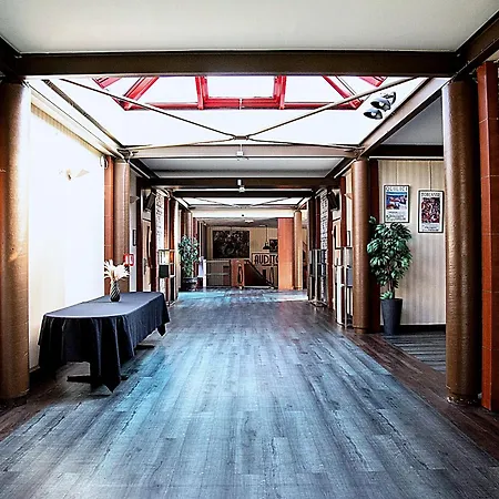 The Originals City, Ascotel, Lille Est Grand Stade Hotel Villeneuve-d'Ascq
