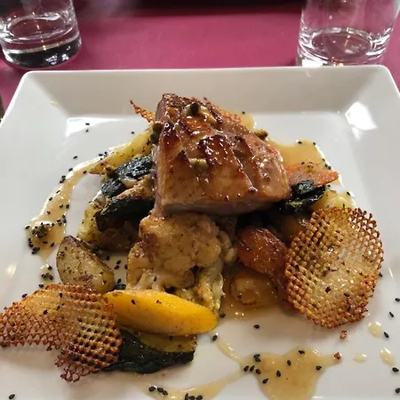 Отель The Originals City, Ascotel, Lille Est Grand Stade 3*