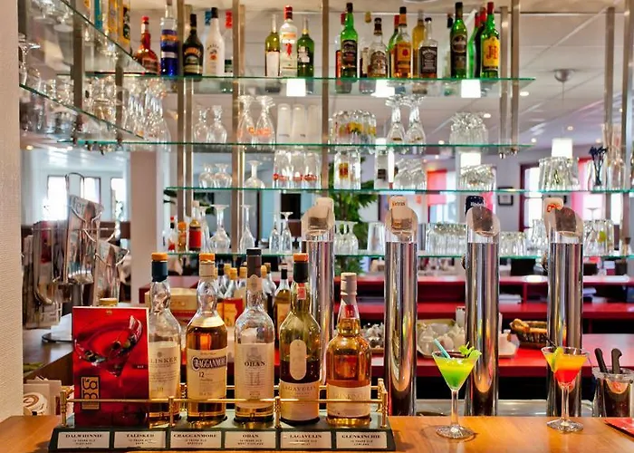 The Originals City, Ascotel, Lille Est Grand Stade 3* 阿斯克新城